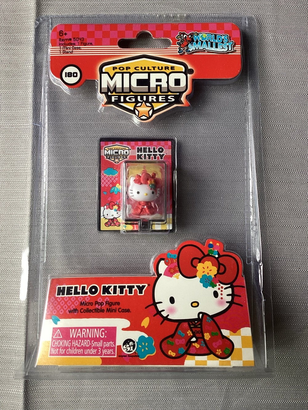 World's Smallest Hello Kitty Kimono Micro Pop Culture Figure Sealed New #5043